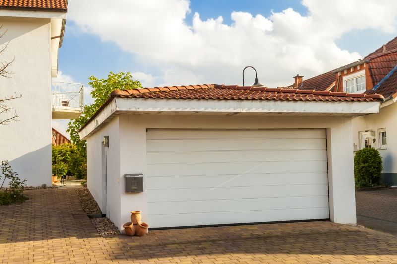 How To Choose Between Attached And Detached Garages